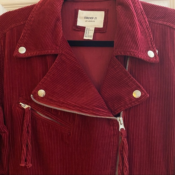 (SOLD) F21 Red Corduroy Moto Jacket ♥️ - Picture 3 of 3
